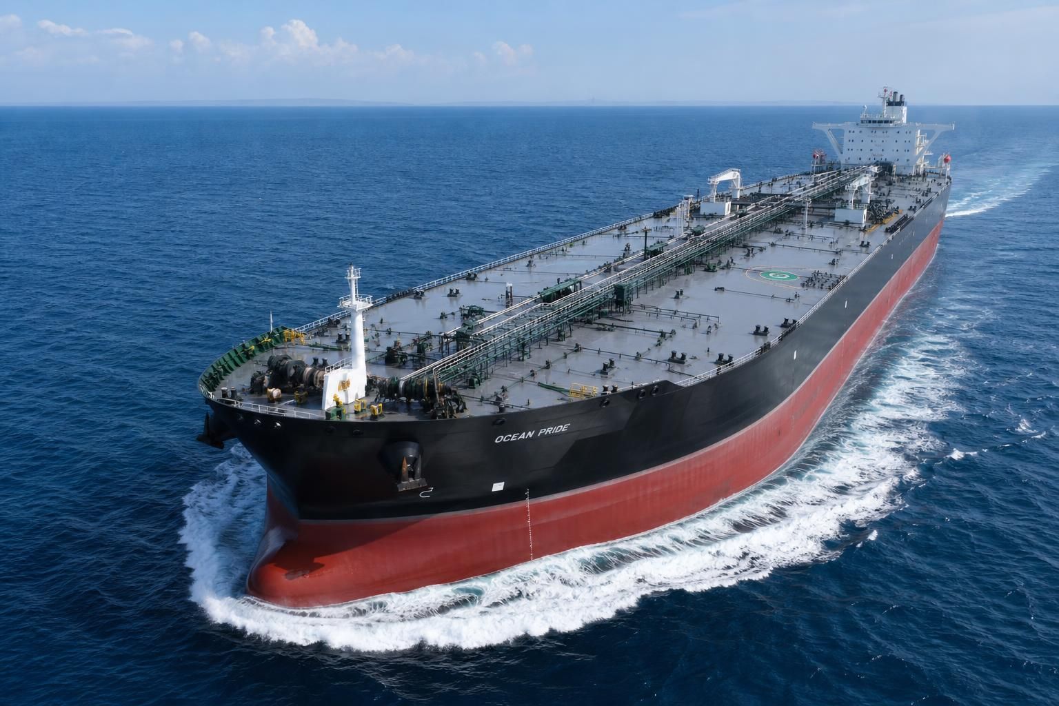 obří tanker: hlavní nositel životní energie světa, který zásobuje globální průmysl i domácnosti energií potřebnou pro každodenní život.